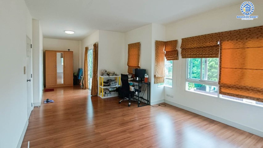 *****บ้านเดี่ยวมือสองกรุงเทพมหานคร ม.สราญสิริ รามอินทรา2 เนื้อที่มากถึง 59.5 ตร.ว. ฟังก์ชัน 3 ห้องนอน 3 ห้องน้ 2 ที่จอดรถ แถมฟรี! 2 เครื่องปรับอากาศ 1 เครื่องทำน้ำอุ่น บนทำเลแห่งการเดินทาง ใกล้ทางด่วน "ฉลองรัช" ราคาคุ้ม!